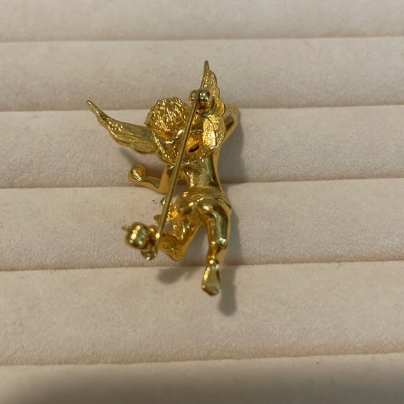 Gold Angel pin/ brooch - Picture 6 of 7